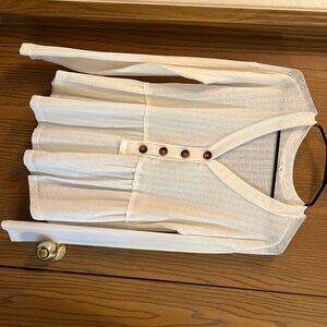 Maurice’s top